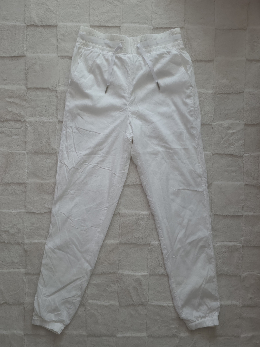 lululemon athletica Women's White Joggers